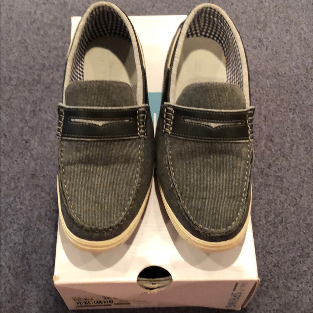 Men’s Size 8 Call It Spring loafers